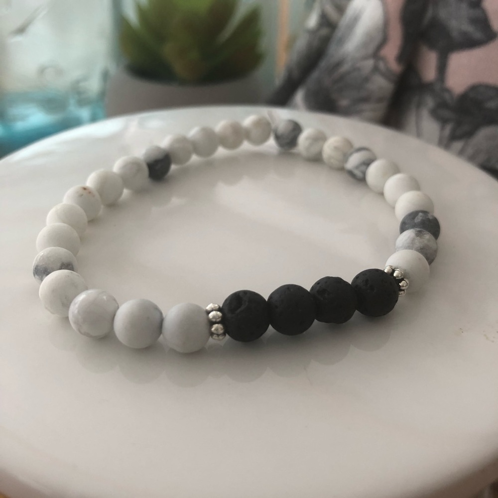 Essential oil diffusing bracelets - Picture 2 of 8